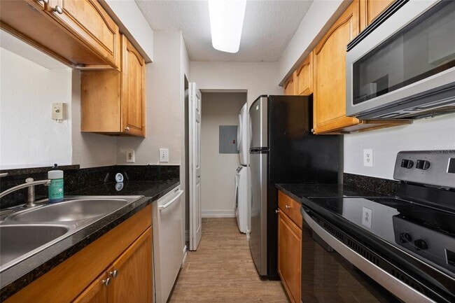 Photo - 241 Afton Square Unit 103