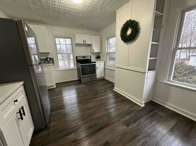 Building Photo - 16 Spaulding St Unit 2B