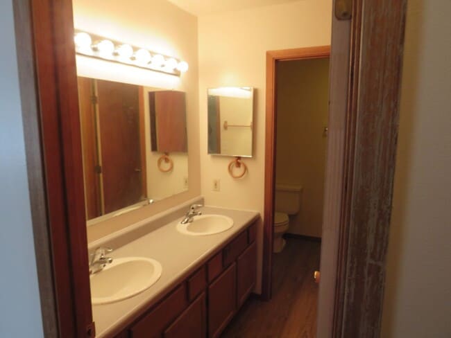 Photo - Comfortable 2 Bedroom, 1 Bathroom Lower-Level 4-Plex Unit