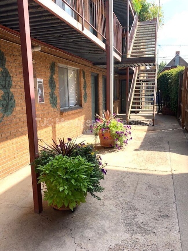 Photo - 1138 Corona St Unit 301
