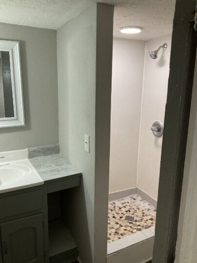 Photo - FOR RENT!!