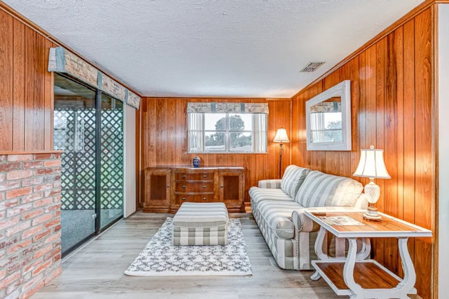 Photo - 9335 E Beech Cir