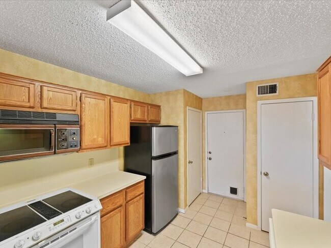 Photo - 3317 Golden Trails Dr Unit 807