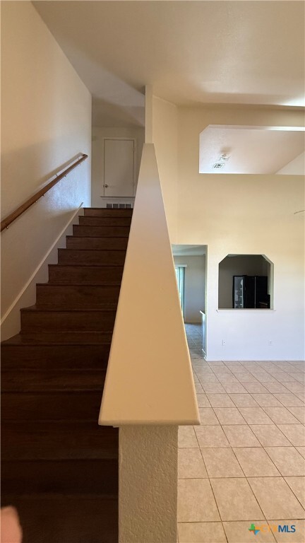 Photo - 2400 Price Dr