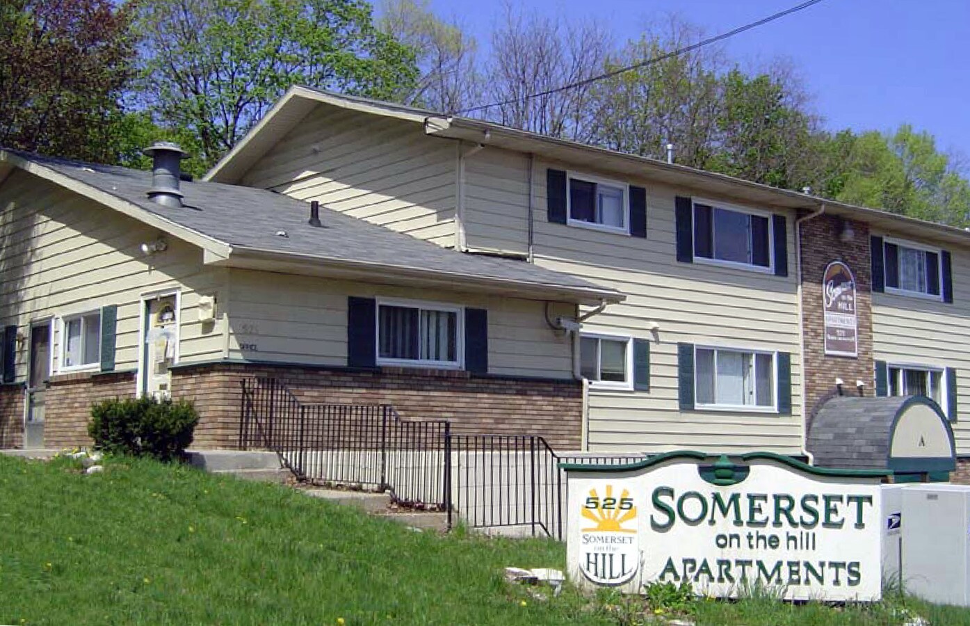Somerset On The Hill Apartments - Somerset On The Hill Apartments