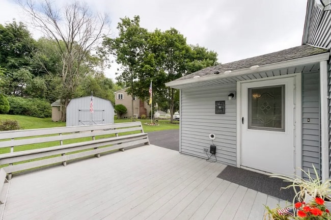 Building Photo - 34 Saybrook Rd Rental
