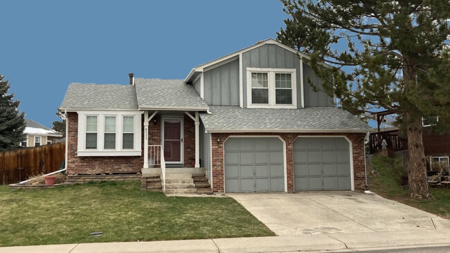 Corner lot house - 8033 S Garrison Way