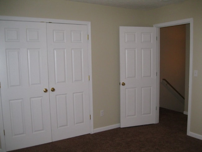 Photo - 110 Creekside Dr