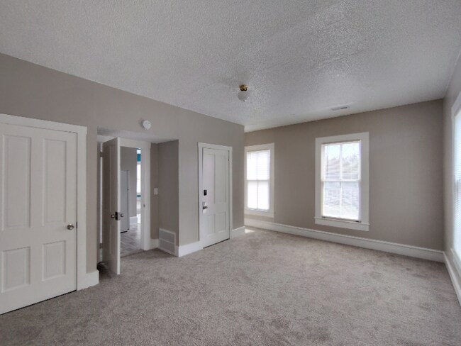 Photo - 424 W Main St Unidad C