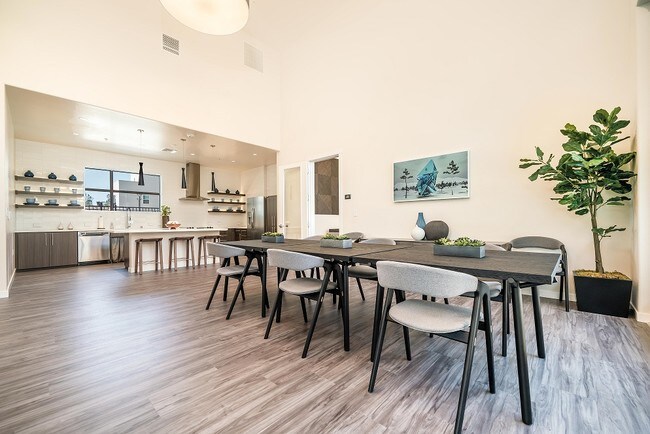 Hub Apartments