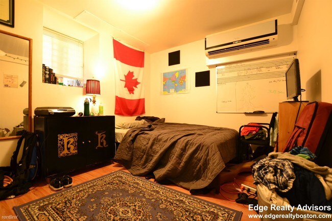 Photo - 2 br, 1 bath  - 9 Vineland St