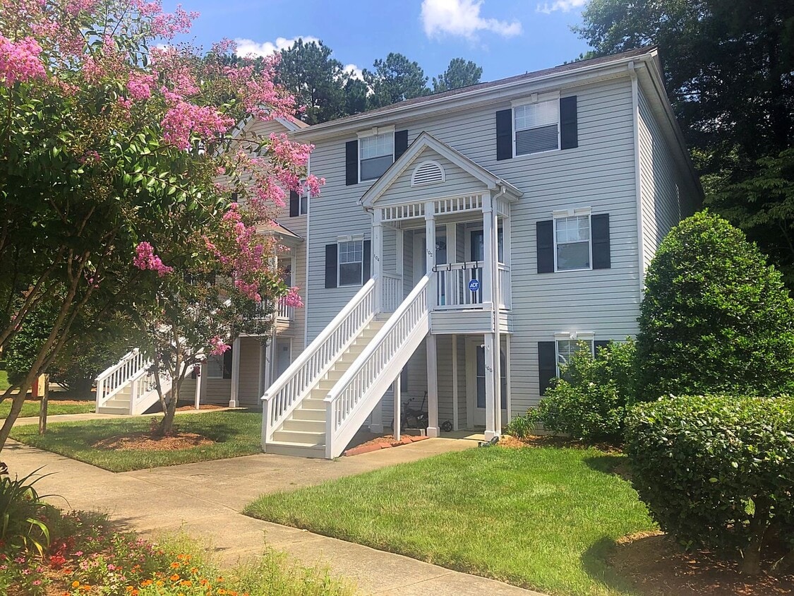 Awesome 2BR/2BA Townhouse near UNC with DO... - Awesome 2BR/2BA Townhouse near UNC with DO...