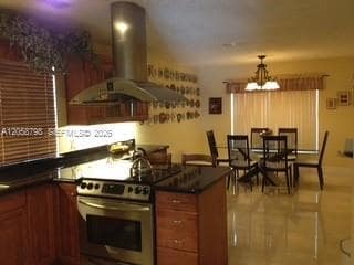Photo - 818 Garnet Cir