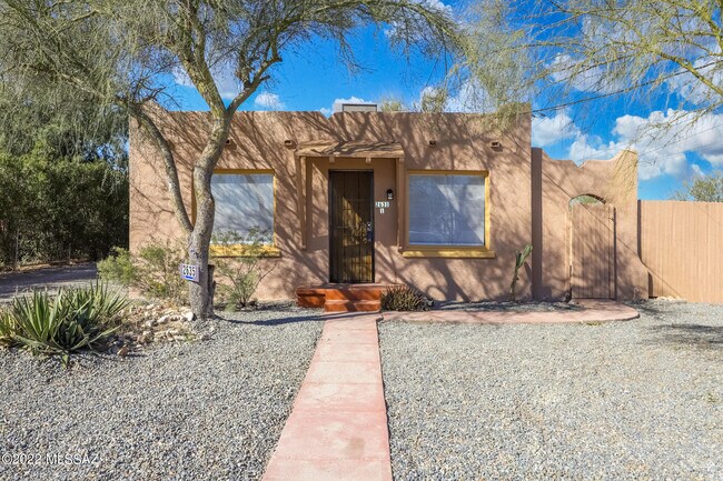Building Photo - 2631 N Fontana Ave