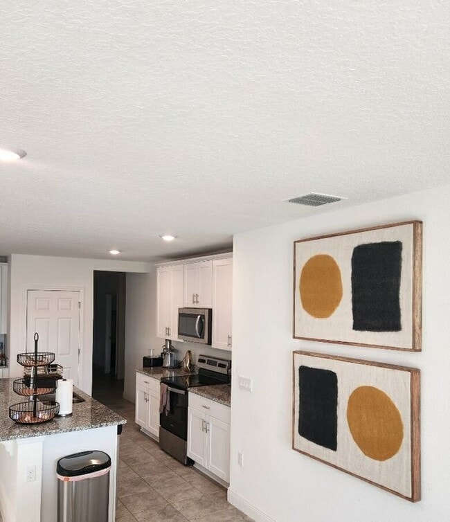 Photo - 112 Links Ter Blvd