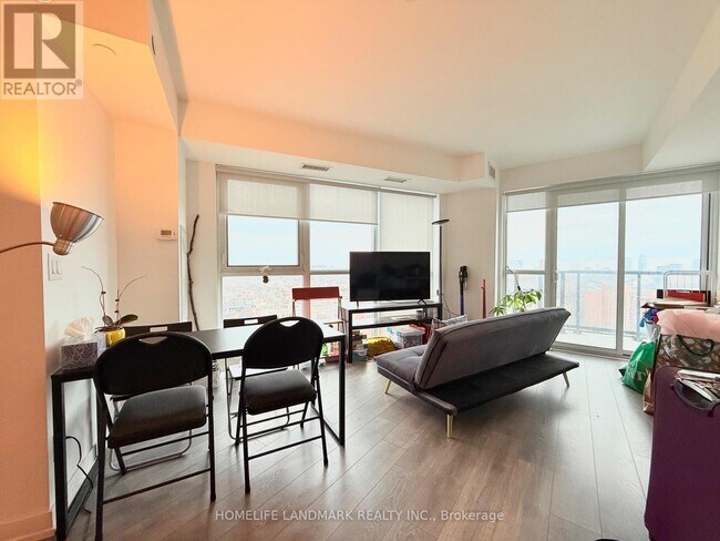 Photo - 159 Wellesley St E Unité 1604