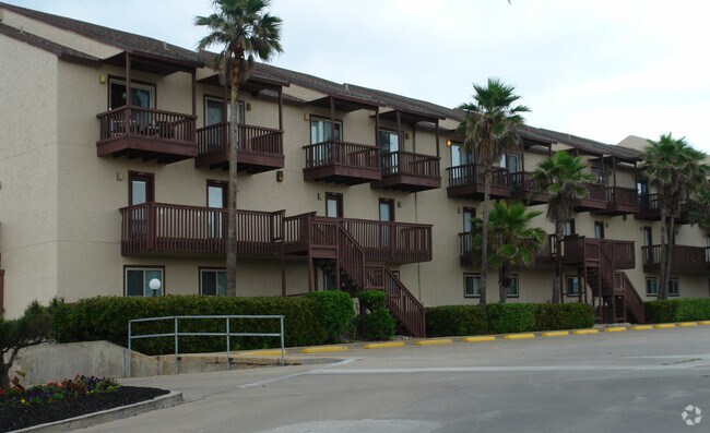 Photo - El Constatne Beach front Condominiums