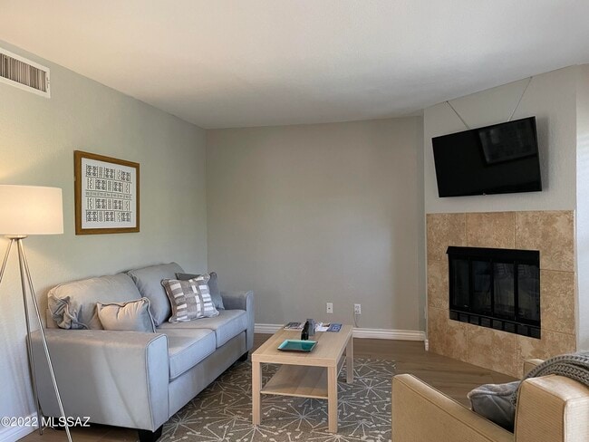 6651 N Campbell Ave Unit 234