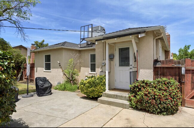 Photo - 2994 E Cornell Ave
