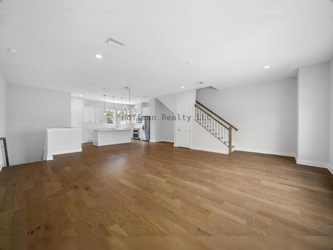 Photo - Luxury-Inspired Townhome Living in the Heart of South Tampa