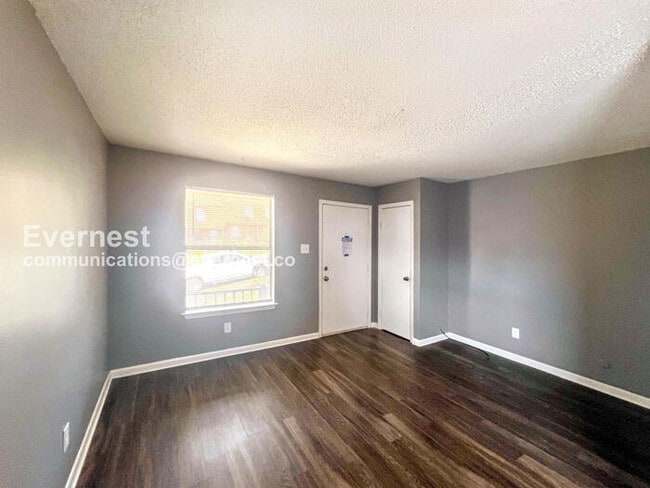 Photo - 9 Meredith Ct Unit 1