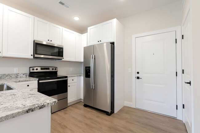 Photo - 301 W University Ave