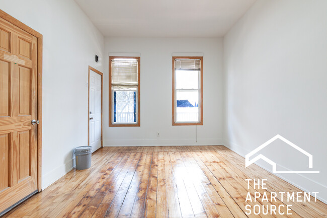 Building Photo - 1634 N Whipple St Unit 1 Rental