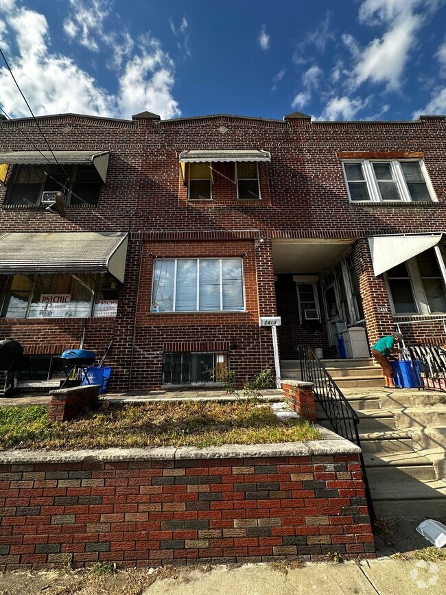 Building Photo - Welcome Home! Well-kept West Passyunk 3 Be...