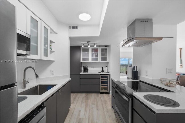 Photo - 300 Bayview Dr Unit 1510