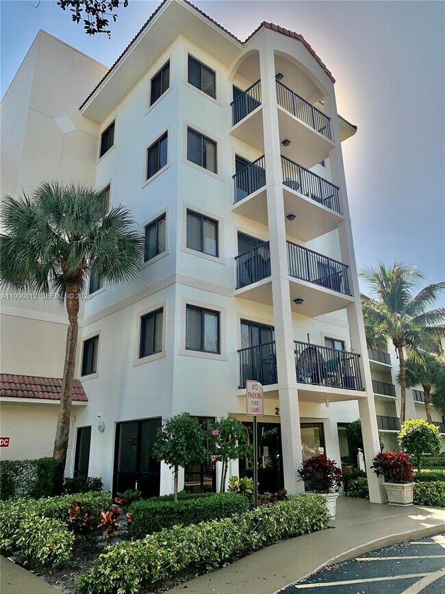 2105 Lavers Cir Unit 501