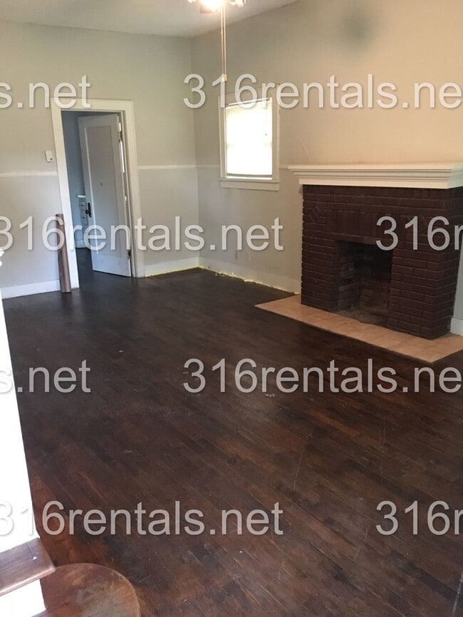 Photo - 419 E 6th St Unit 419