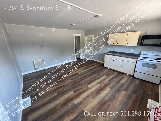 4704 E Broadway St Unidad B