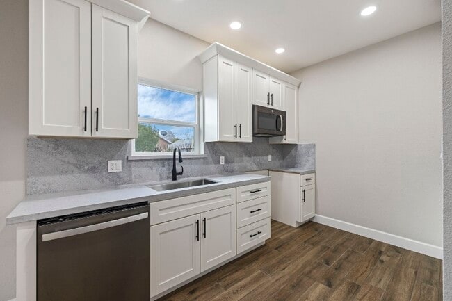 Photo - 619 S Sacramento St Unidad 619