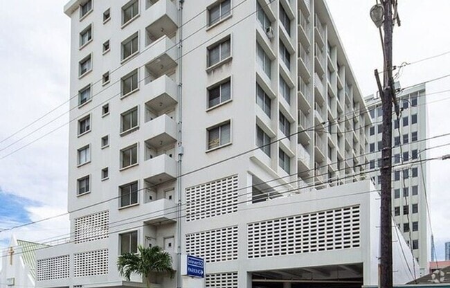 Building Photo - 1 Bedroom in Town - Electricity Included Unit 905 Rental