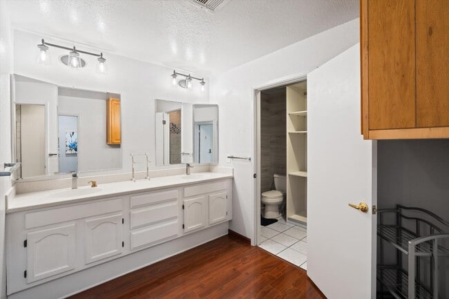 Photo - 1849 E Manhatton Dr