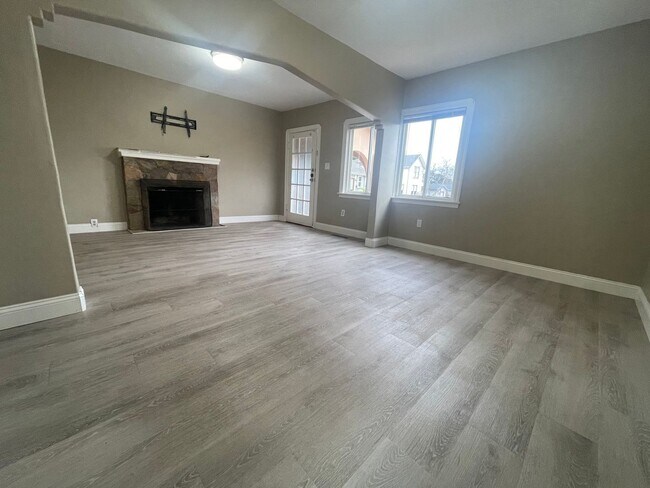 Photo - Gorgeous 3 Bedroom Home in Alameda.