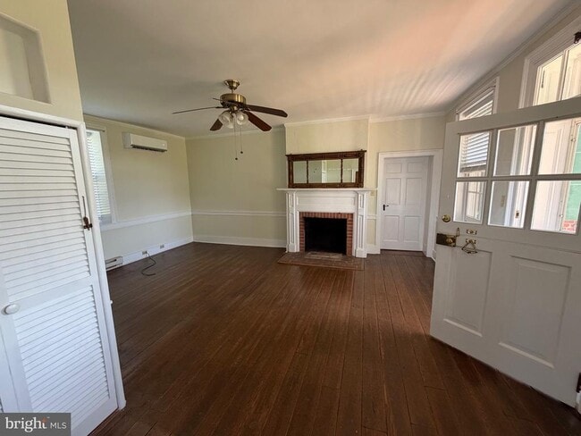 11037 Harp Hill Rd