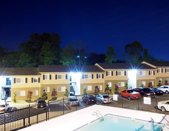 Pine Bluff Apartments - Pine Bluff Apartments