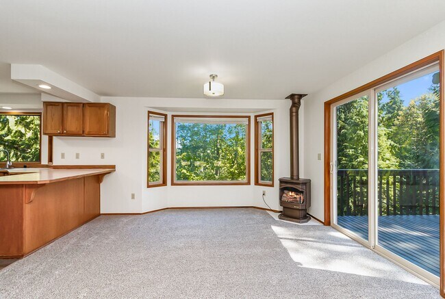 Photo - Home on Acreage with Mountain views Unit A