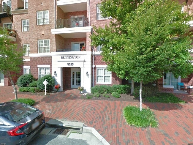 Building Photo - 3 bedroom/ 2 bathroom- Bennington on the Park Unit 301