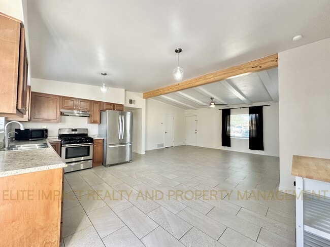 Photo - 2140 N Northway Ave