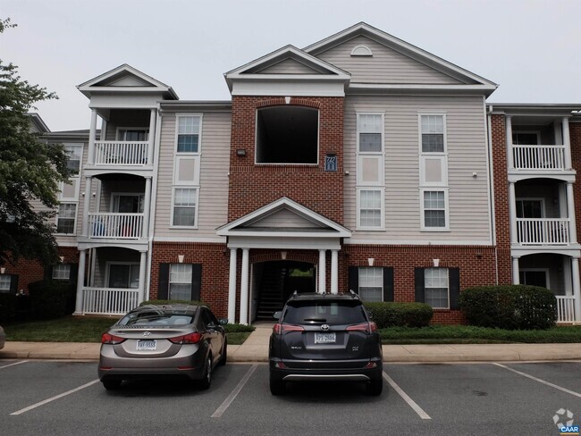 Building Photo - 727 Denali Way Unit 205 Rental