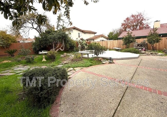 Photo - 2 Polvadera Ct