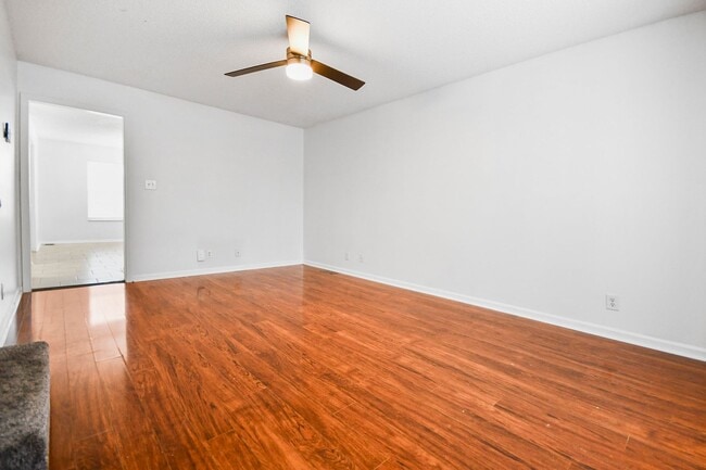 Photo - Pet Friendly Three Bedroom!