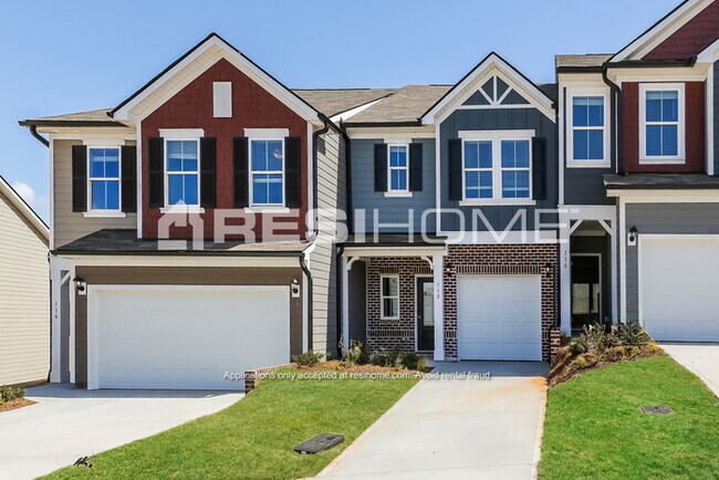 153 Aurora Ln