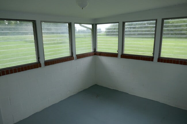 Photo - 132 Hwy 343 North