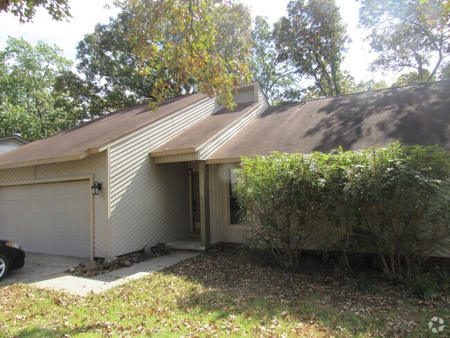 Building Photo - Contact Peggy  501 676 1758 or Heather 501... Rental