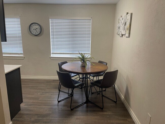 Photo - Charming 1-Bed, 1-Bath Apartment steps from the Plaza District Unidad 1744-15