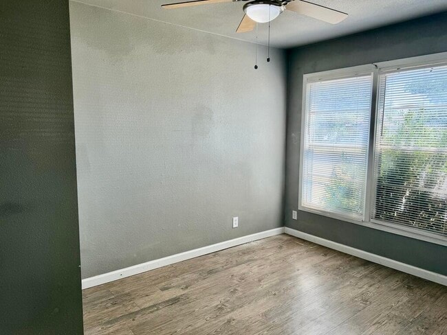 Photo - 4818 36th St