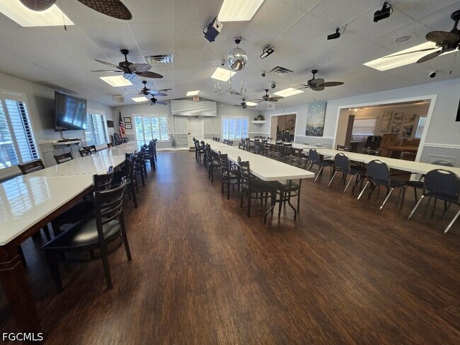 Photo - 9970 Sailview Ct Unit 9